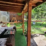 House With Garden 3*