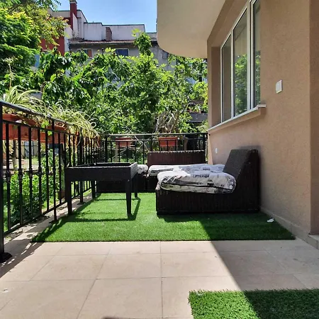 House With Garden Поморие