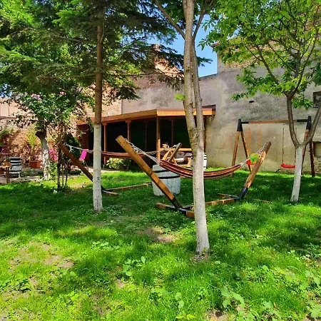 Pensiune House With Garden