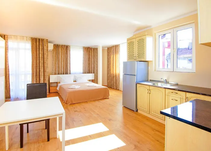 House With Garden 3*