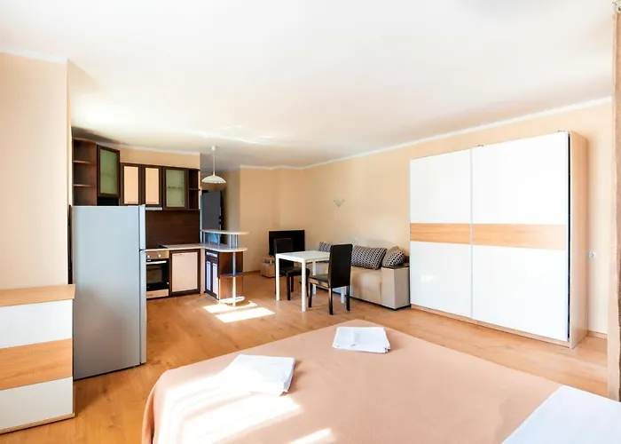 Gæstehus House With Garden