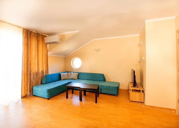 House With Garden Gæstehus Pomorie