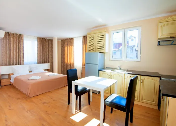 House With Garden 3*