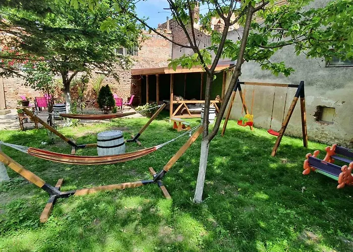 House With Garden 3* ポモリエ